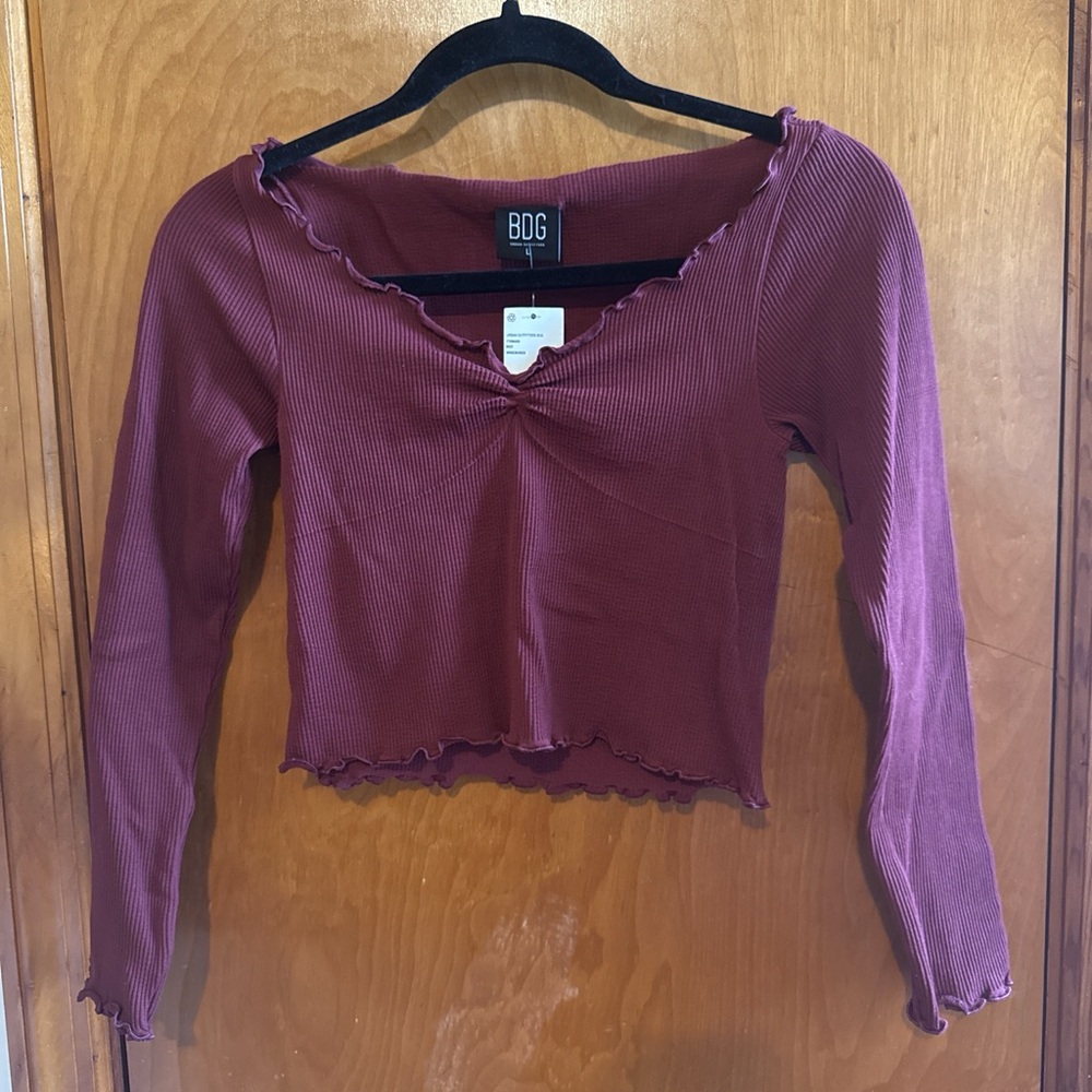 BDG Ribbed Long Sleeve Crop Top in Burgundy